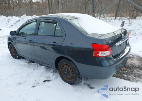 2010 Toyota Yaris z USA, uszkodzony, nr VIN JTDBT4K34A1380227